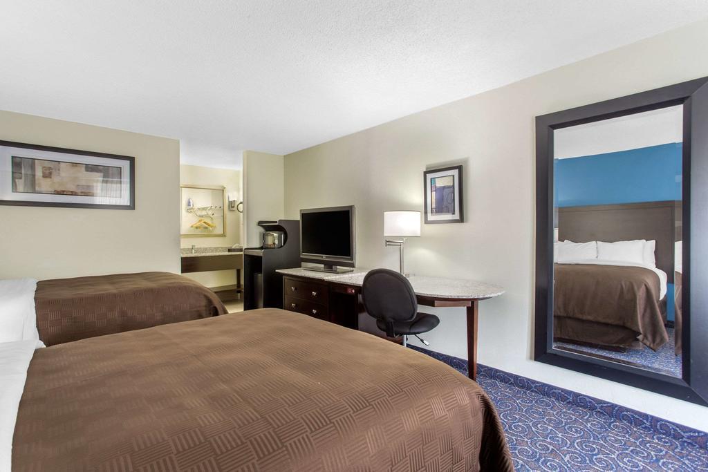 Days Inn And Suites By Wyndham Oxford Buitenkant foto