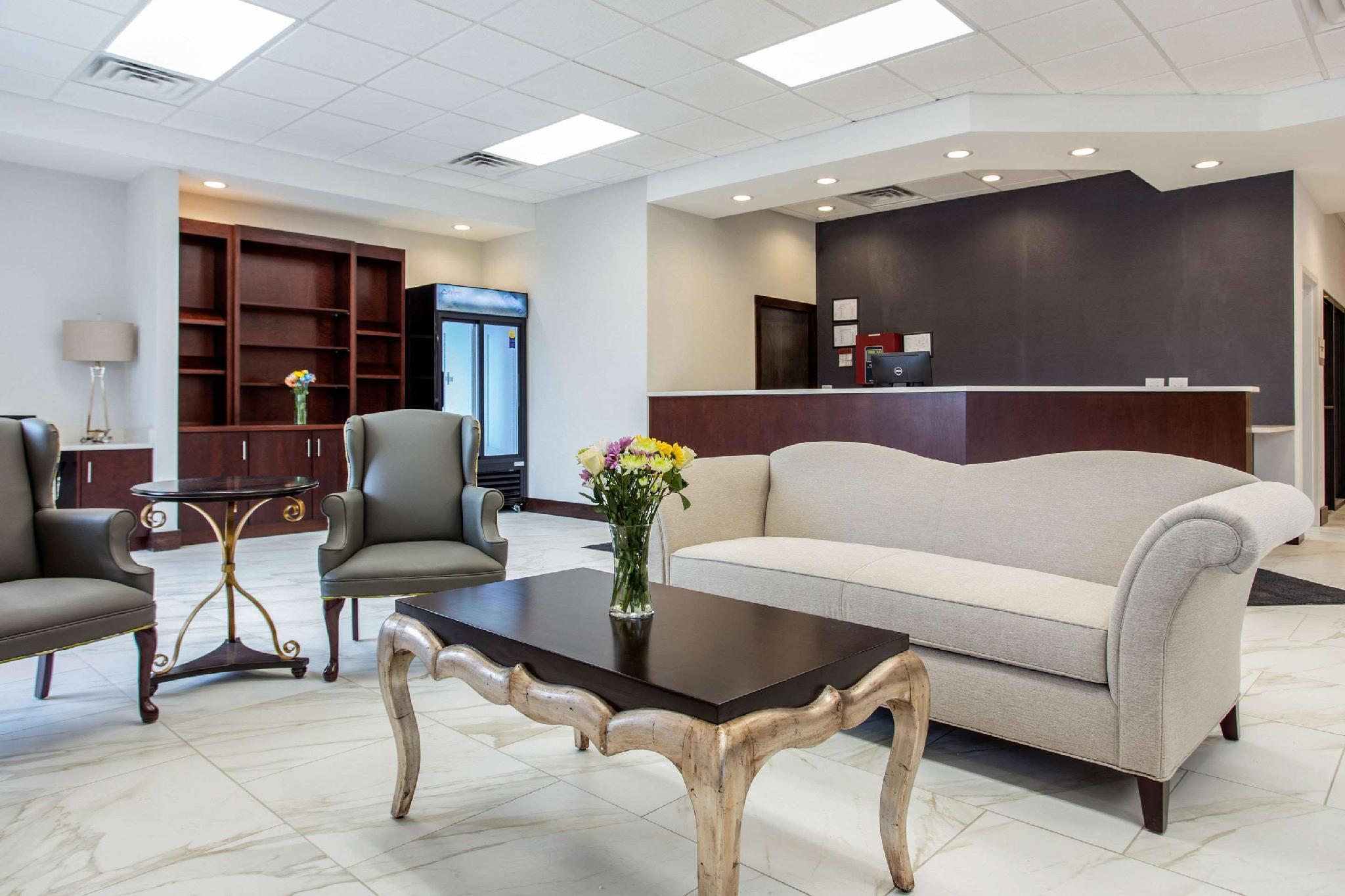 Days Inn And Suites By Wyndham Oxford Buitenkant foto